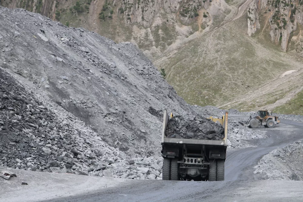 The Unsung Workhorse: A Deep Dive into the World of Slate Trucks